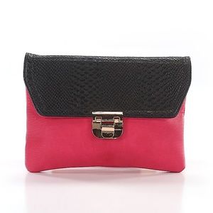 Urban Expressions Clutch/Bag